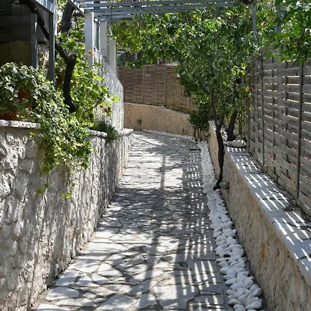 Villa Christianna Studios Agios Nikitas Exterior photo