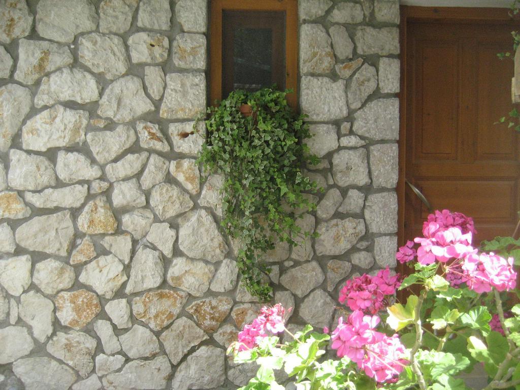 Christianna Apartment *